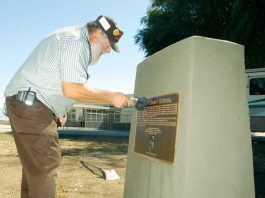 Plaque honors Gilroy’s namesake