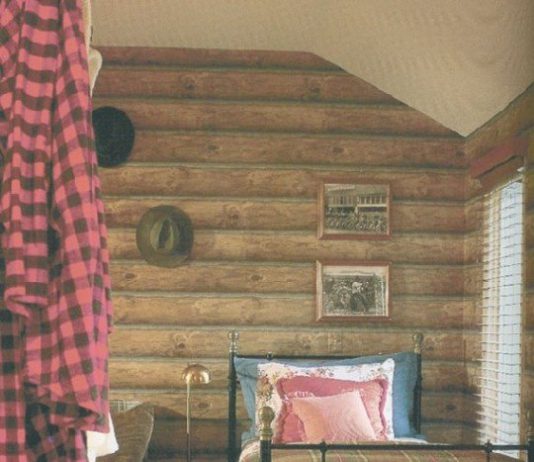 Using wallpaper wisely