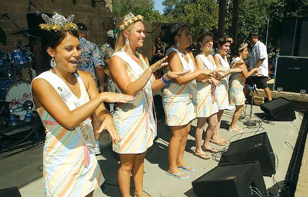 Queen and her court perform royal duties
