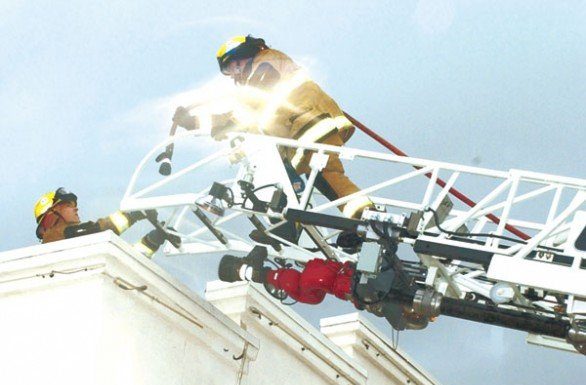 Fire Prompts Applebee’s To Temporarily Close