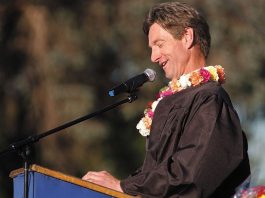 Gray Inspires Grads With 2006 Keynote Address
