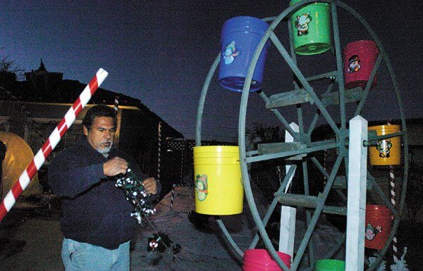 Gilroy Grinch Steals Christmas