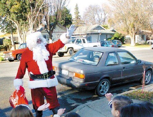 Santa Claus Visits Gilroy Families