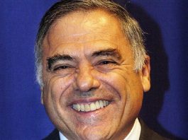 Board Splits on Go-Ahead CHS Vote