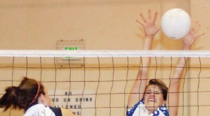 Salinas shakes past Gilroy