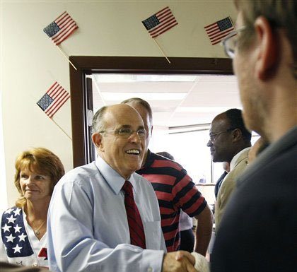 McCain beats Romney in tight Florida Republican primary; Giuliani, Huckabee trail