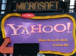 Yahoo’s rebuff of Microsoft bid leaves investors guessing