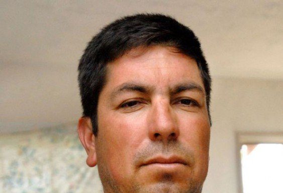 Updated: Man stabbed trying to stop car thieves