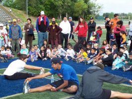 Students, parents, teachers unite for fitness run