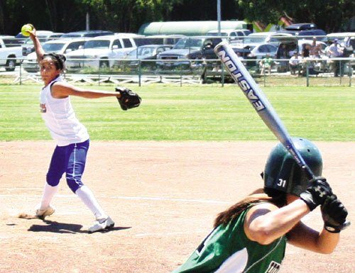 Castro’s home runs power Mustangs to semifinals