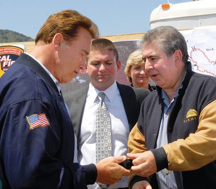 Governor comes to Gilroy to commend firefighters