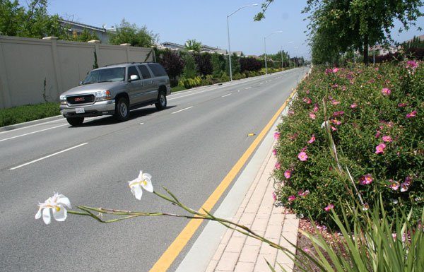 Red phone: Parts of Santa Teresa still unfriendly to bicyclists