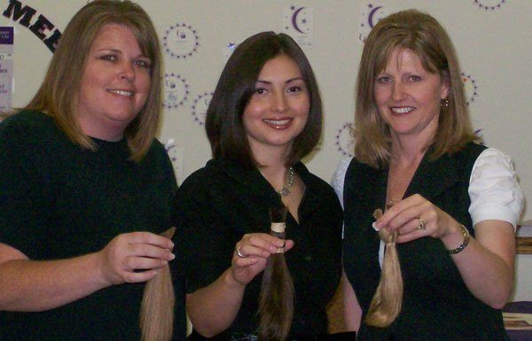 Rabobank employees cut hair for charity