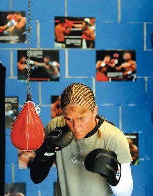 Jeffries wins by TKO in fourth