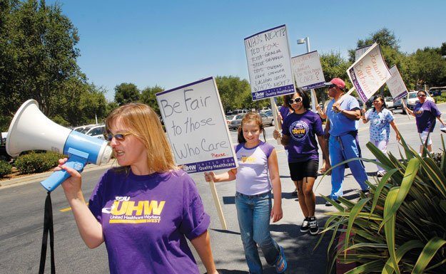 Hospital union pickets contract