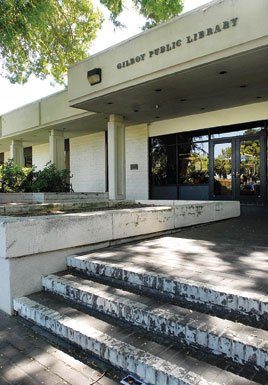 Red phone: One neighbor has nine vehicles in yard, on street