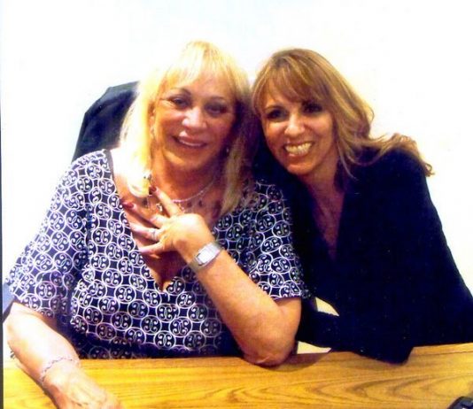 Psychic Sylvia Browne visits MH Jeweler