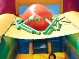 Weather, garlic, festival spirit continues strong for third day