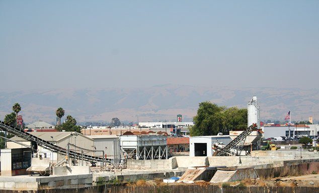 Smoke to stay another two days