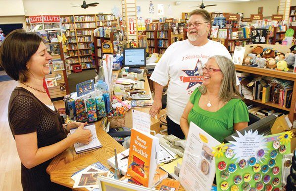 Corner bookstore hopes to help downtown turn new page