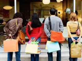Shoppers have urge to splurge