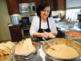 1,000 tamales, with love