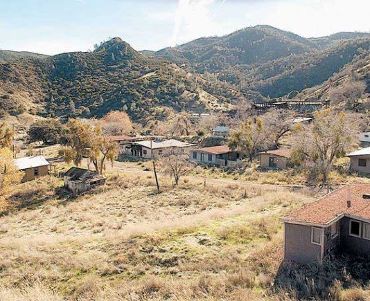 Fire destroys 13 buildings in abandoned New Idria