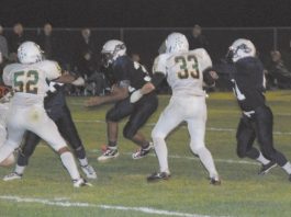 FOOTBALL: Warriors clinch fourth straight league title