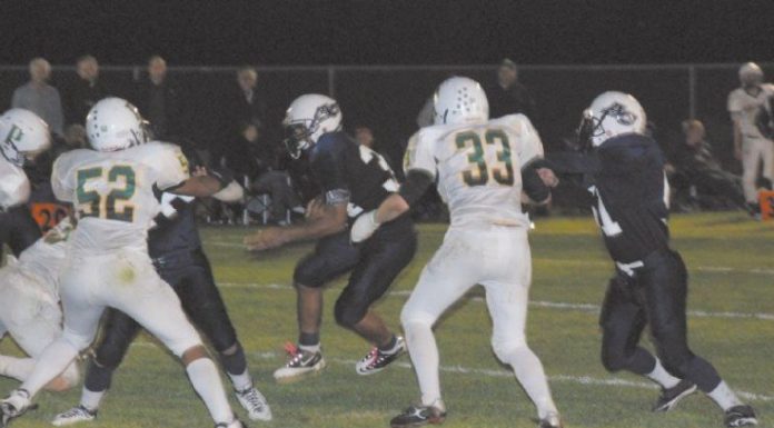 FOOTBALL: Warriors clinch fourth straight league title