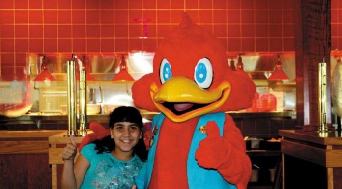 Fourth-grader cooks up winning Red Robin burger