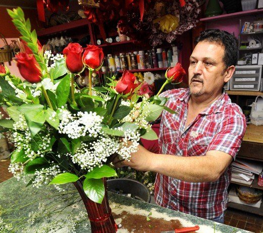 UPDATE: City cracks down on Valentine’s vendors