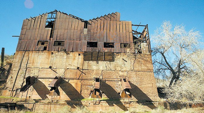 Search continues for airplane in suspected crash near New Idria