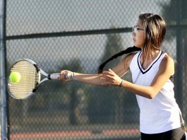 TENNIS: Christopher serves up 6-1 win over Gilroy