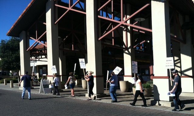 Raley’s, union workers hammer out new contract