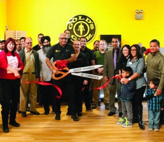 Gold’s Gym celebrates anniversary