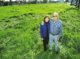 Garlic mogul rains generosity on GHS