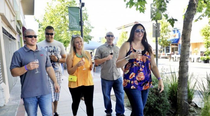 Annual downtown wine shindig