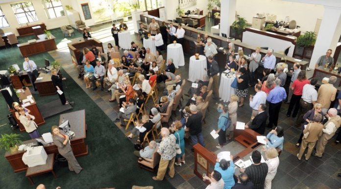 Foundation awards $600k, scholarship alumnus returns with gratefulness