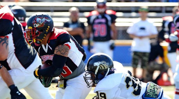 Semi-Pro Football: Barnstormers edge Outlaws, even record