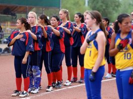 Junior Softball: Gilroy crushes Washington 13-1, tied for first at Western Regionals