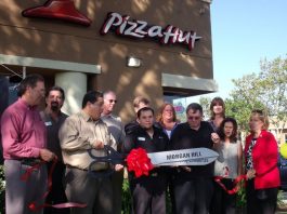 Pizza Hut celebrates grand opening