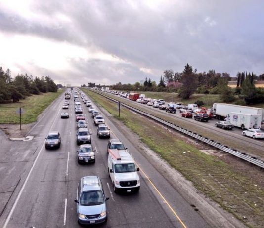 Rig crashes, spills gas and causes US 101 southbound to close for more than six hours