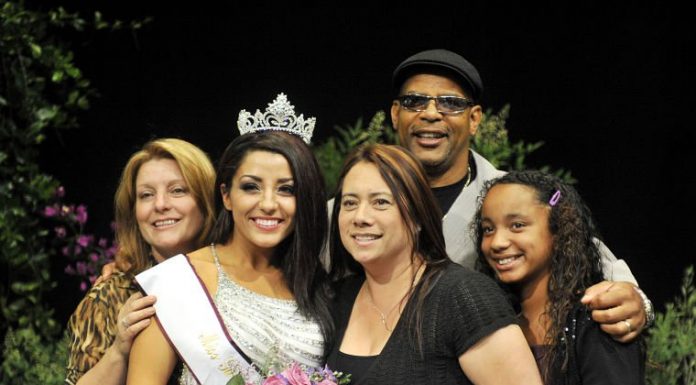 Six vying for Garlic Festival queen crown