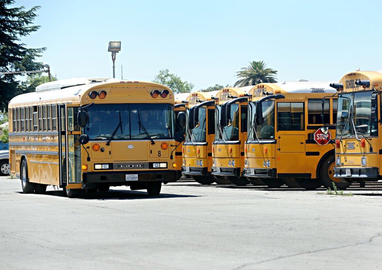 Gilroy’s electric, solarassisted school bus unveiled Gilroy Dispatch