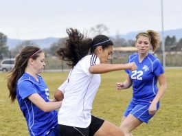 Prep Soccer: Mustangs edge Cougars in rivalry game