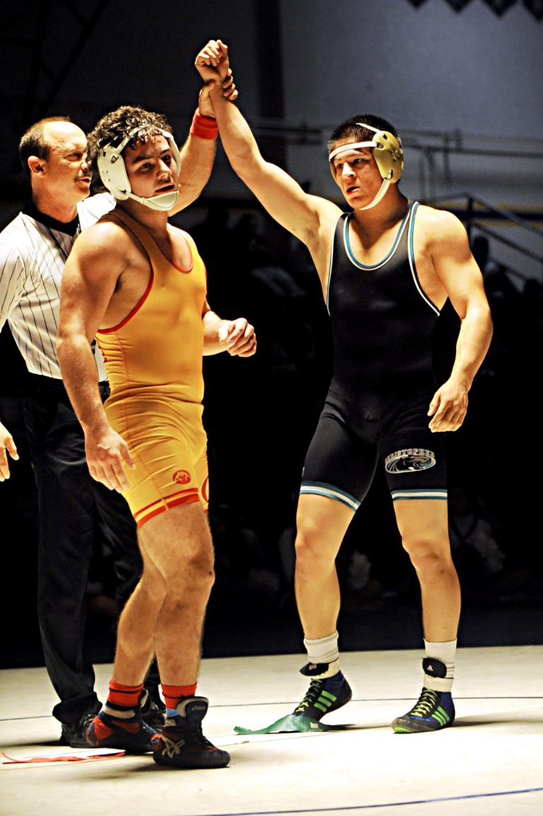 Prep Wrestling: Mustangs dominate MBL Finals