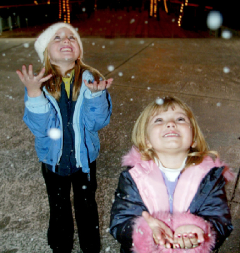 Gilroy Gardens all a glow