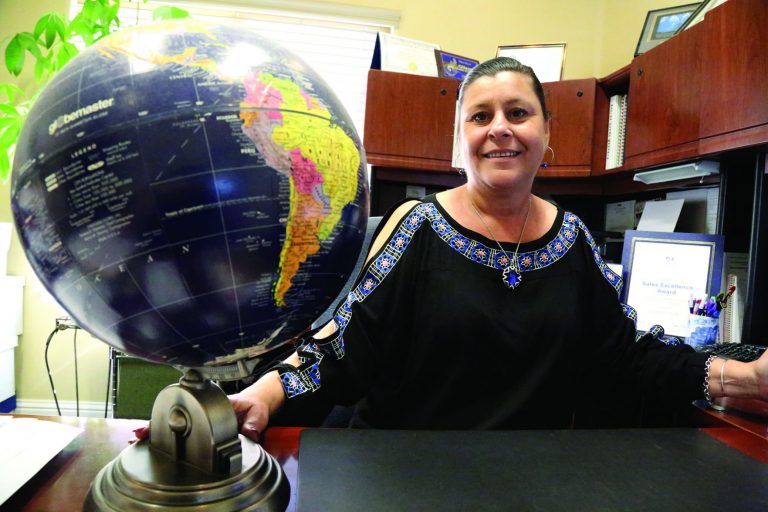 Travel agencies still offer personalized service