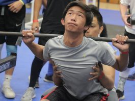GHS tackles inaugural weightlifting competition