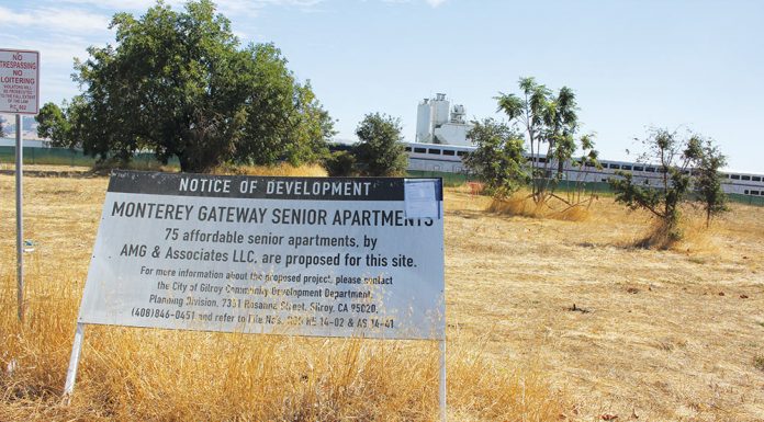 Still no plan for sidewalks at Gateway apartments